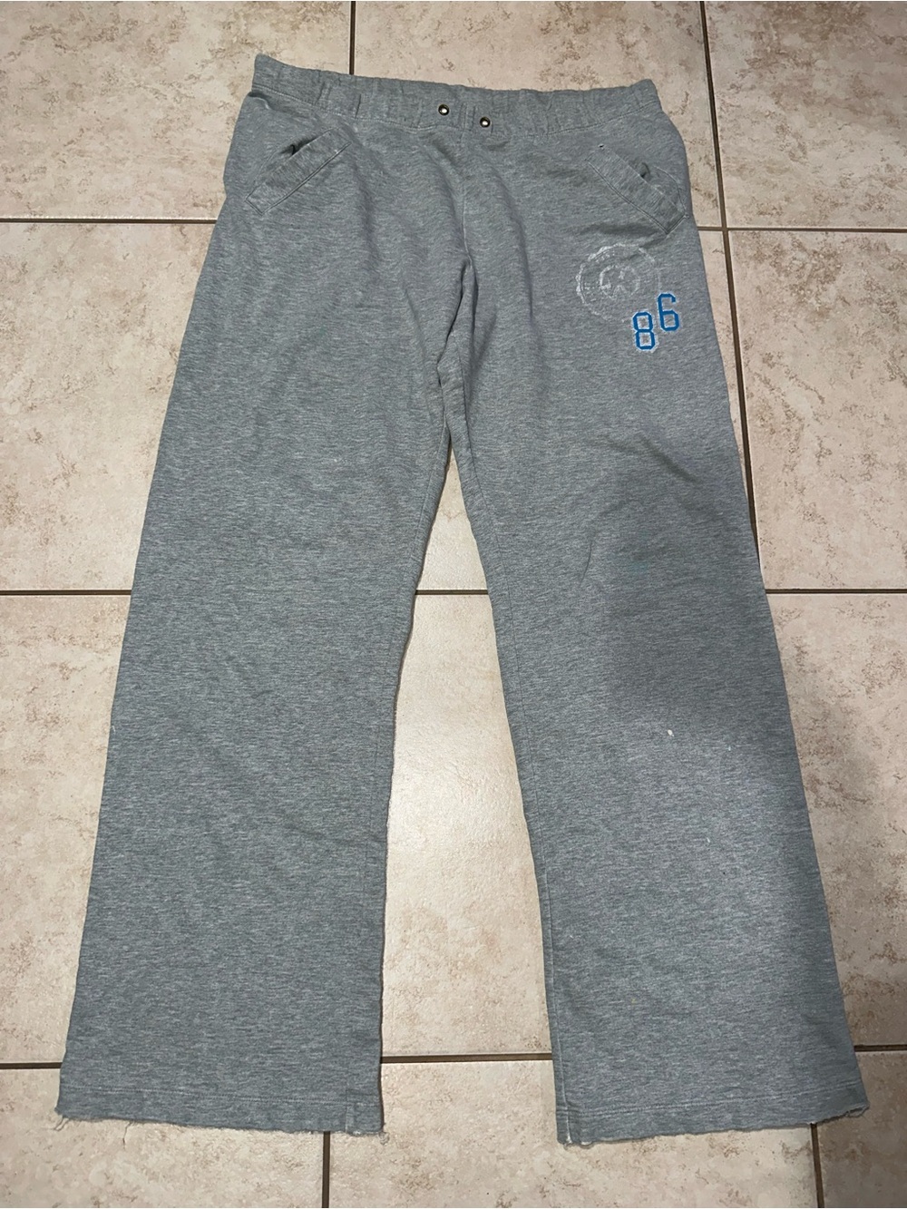 PINK Victoria’s Secret Gray Wide Leg Sweatpants Raw Hem Y2K Size M